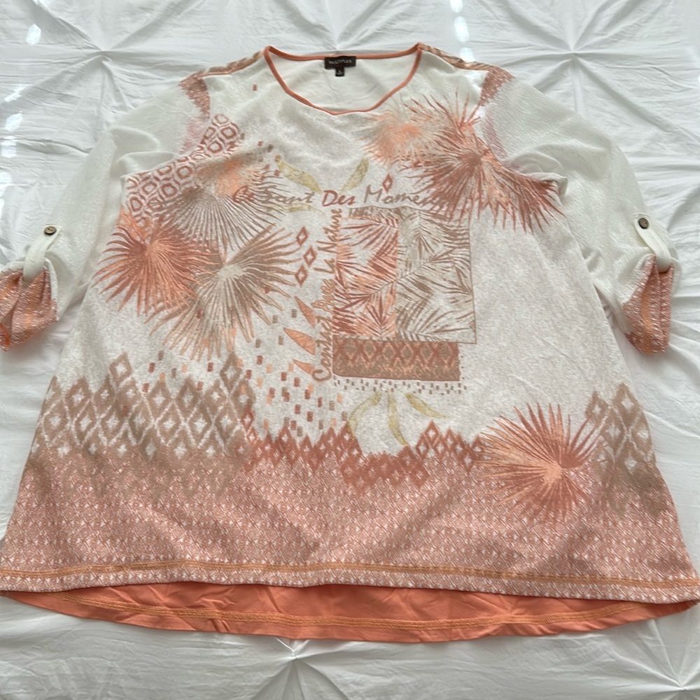 Cream and coral med sleeve blouse with graphics and designs. Size L.
